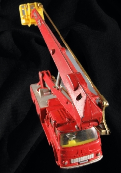 Corgi Toys Major Bedford Fire Engine Truck Simon Snorkel 1971 DieCast Model (7953)